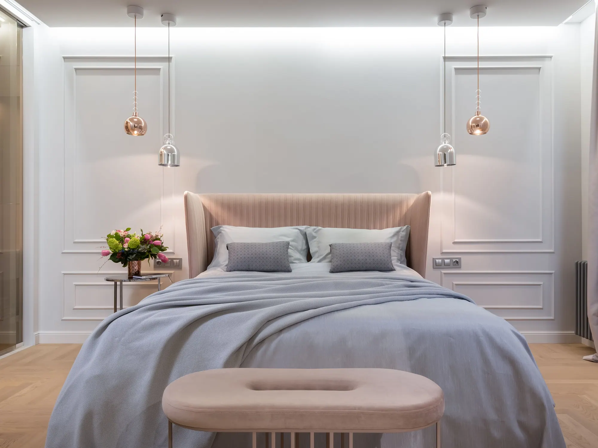 Bedroom with rose headboard — design inspiration
